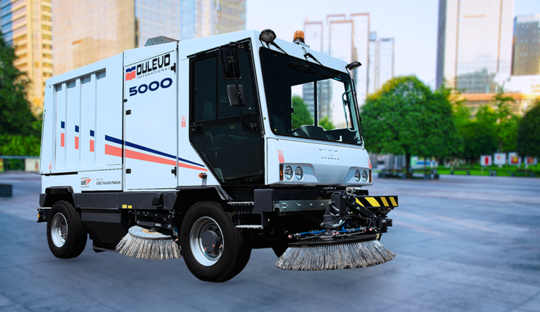 Road Sweeper Services in Qatar | Bin Lift